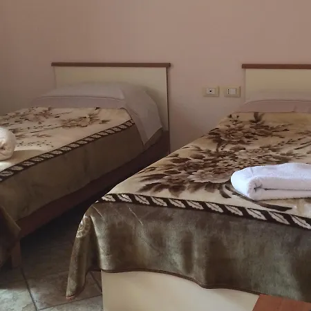 Bed & Breakfast Friends House Tirana