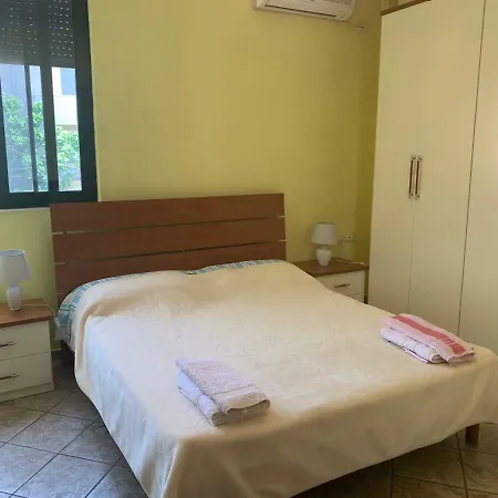 Bed & Breakfast Friends House Tirana